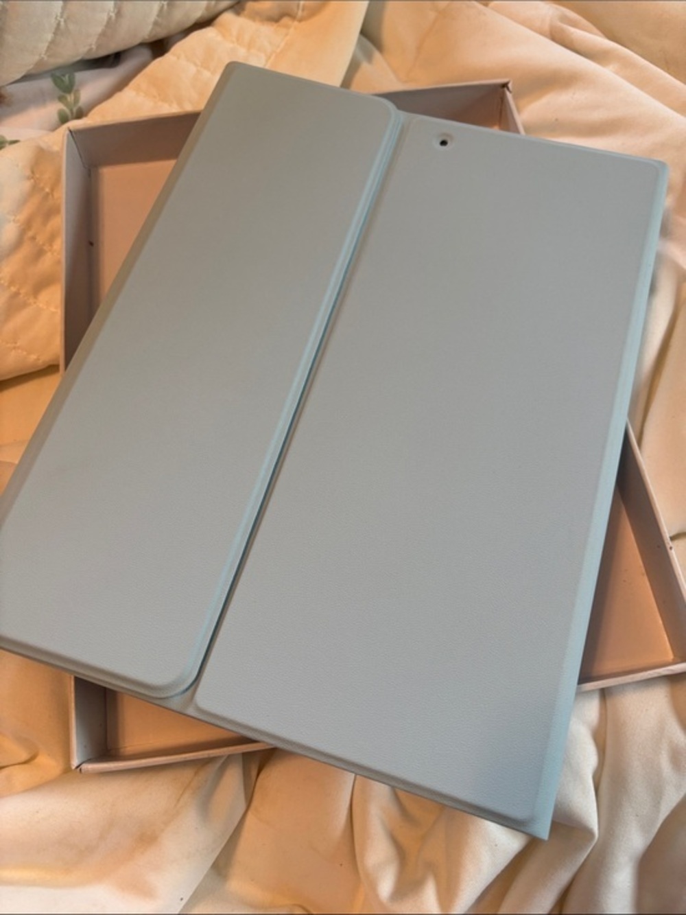 Sky Blue Wireless 10.2 Keyboard Tablet Keyboard Case for Ipad light blue NEW